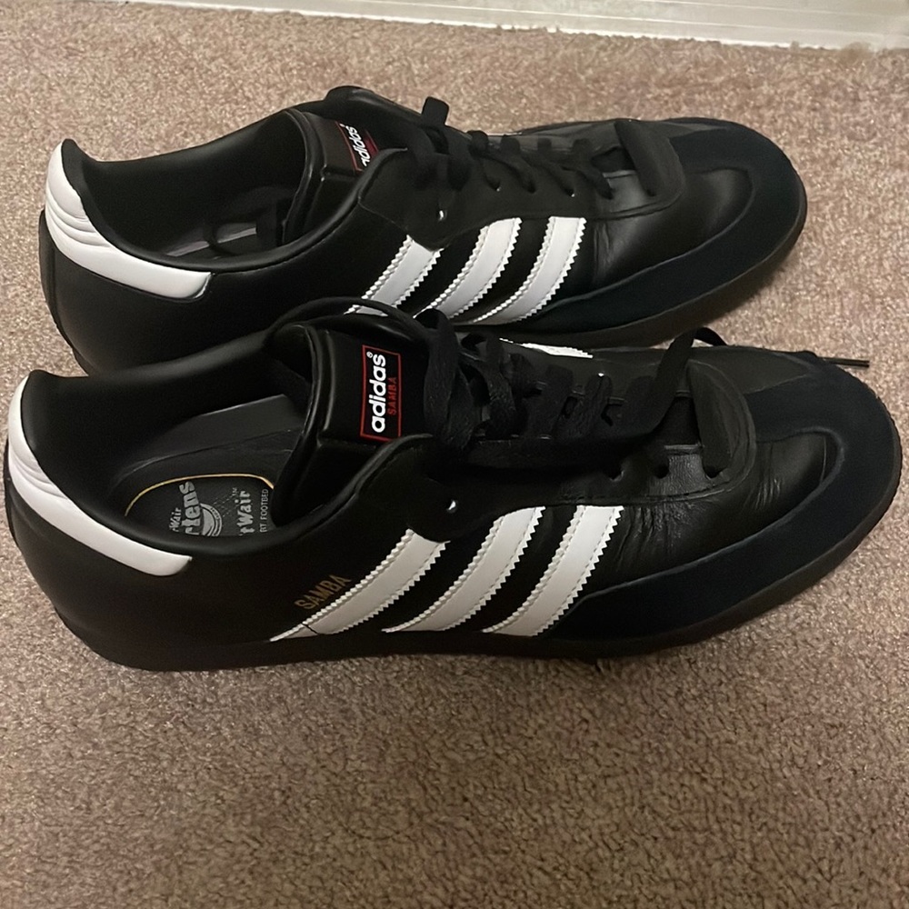 Adidas Sambas